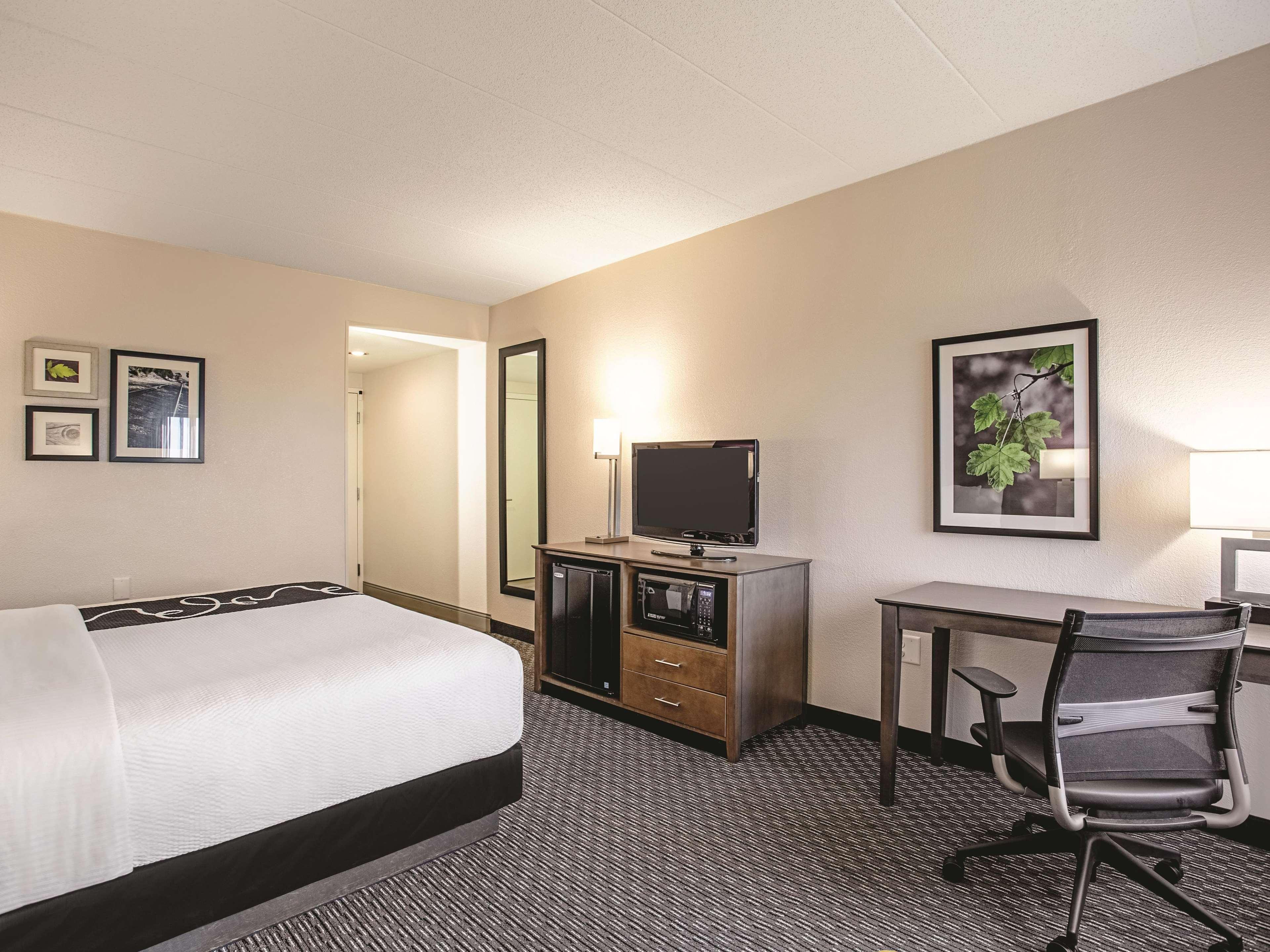 La Quinta By Wyndham Baltimore N / White Marsh Rosedale Dış mekan fotoğraf