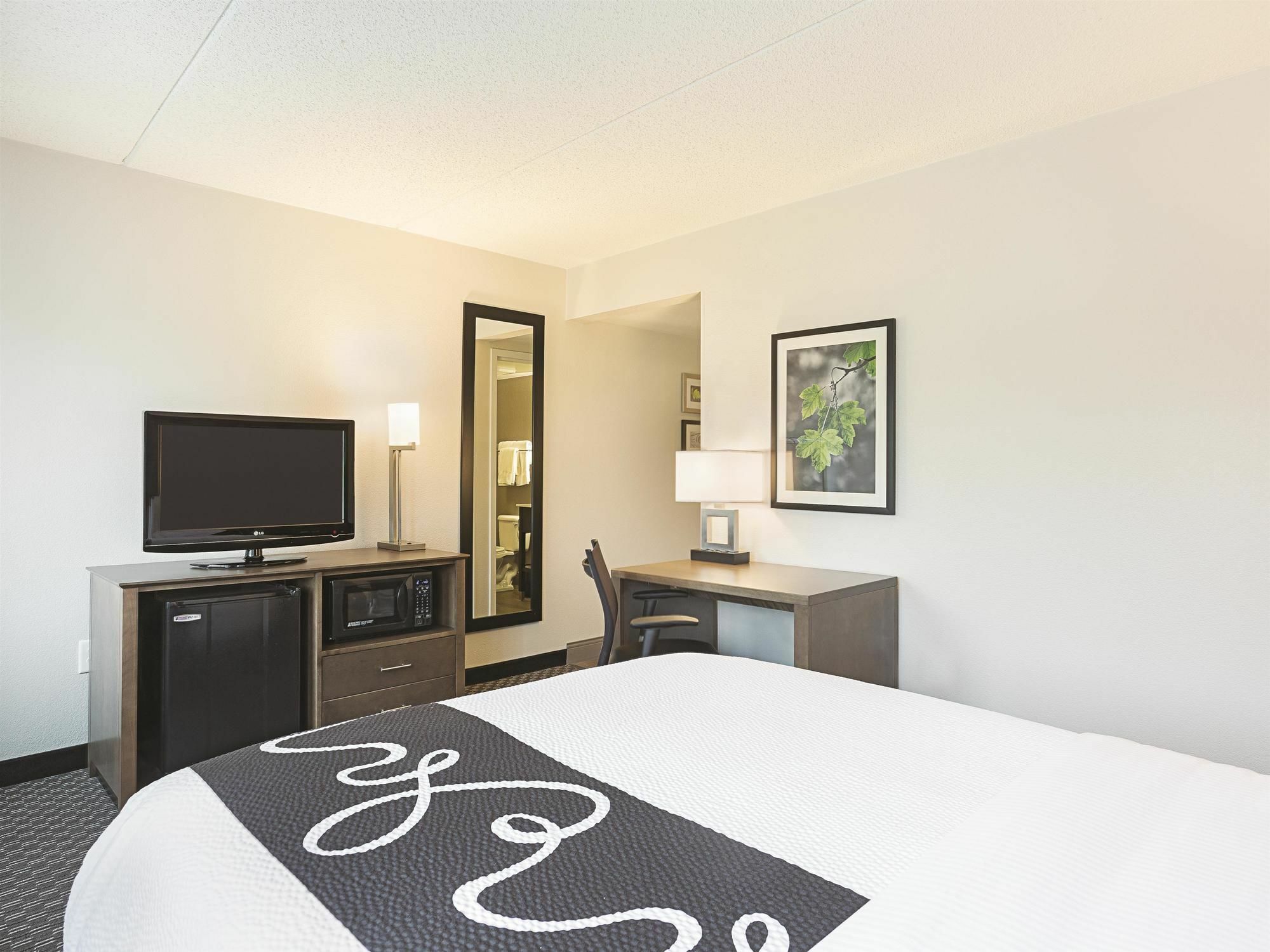 La Quinta By Wyndham Baltimore N / White Marsh Rosedale Dış mekan fotoğraf