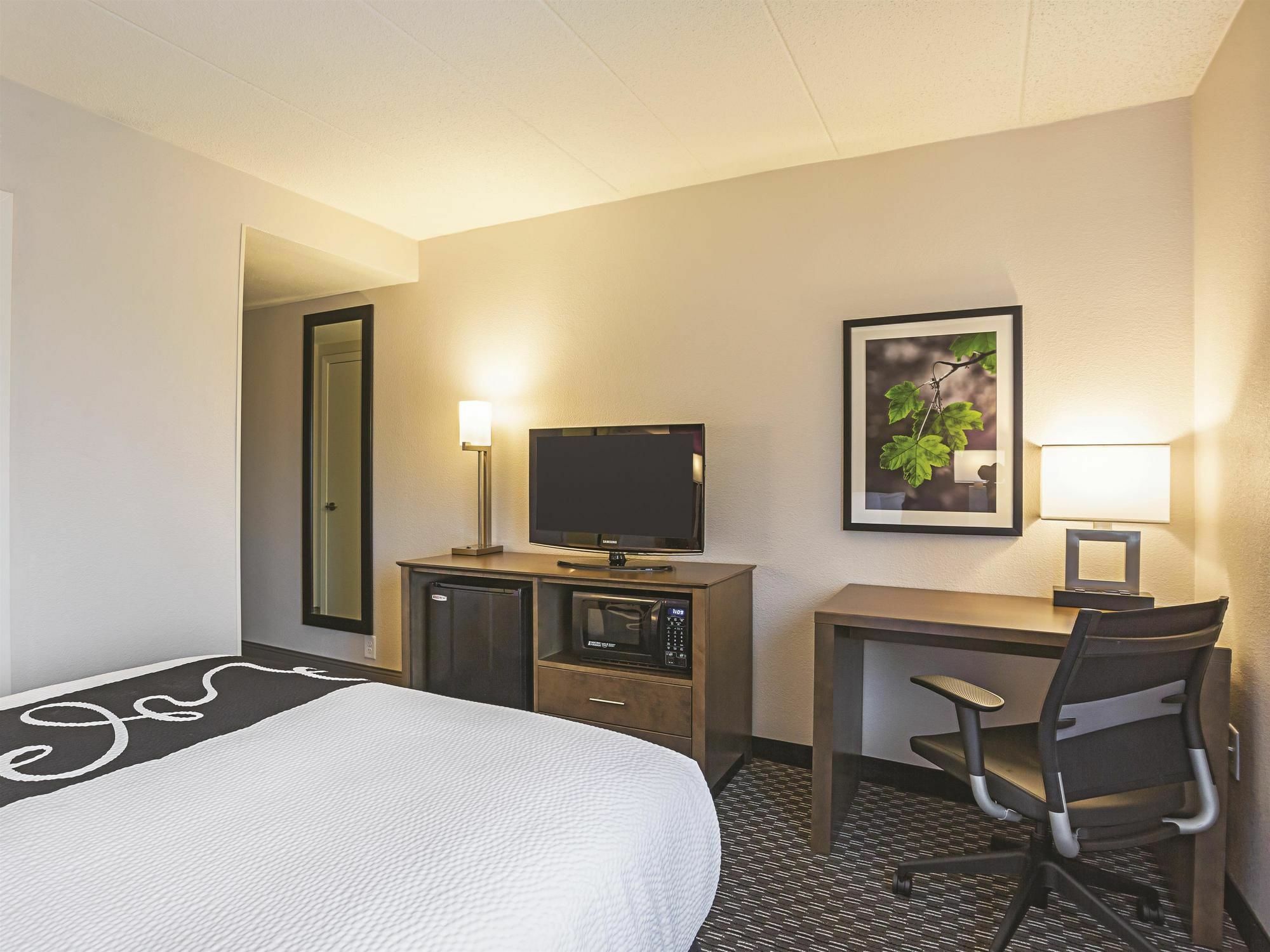 La Quinta By Wyndham Baltimore N / White Marsh Rosedale Dış mekan fotoğraf